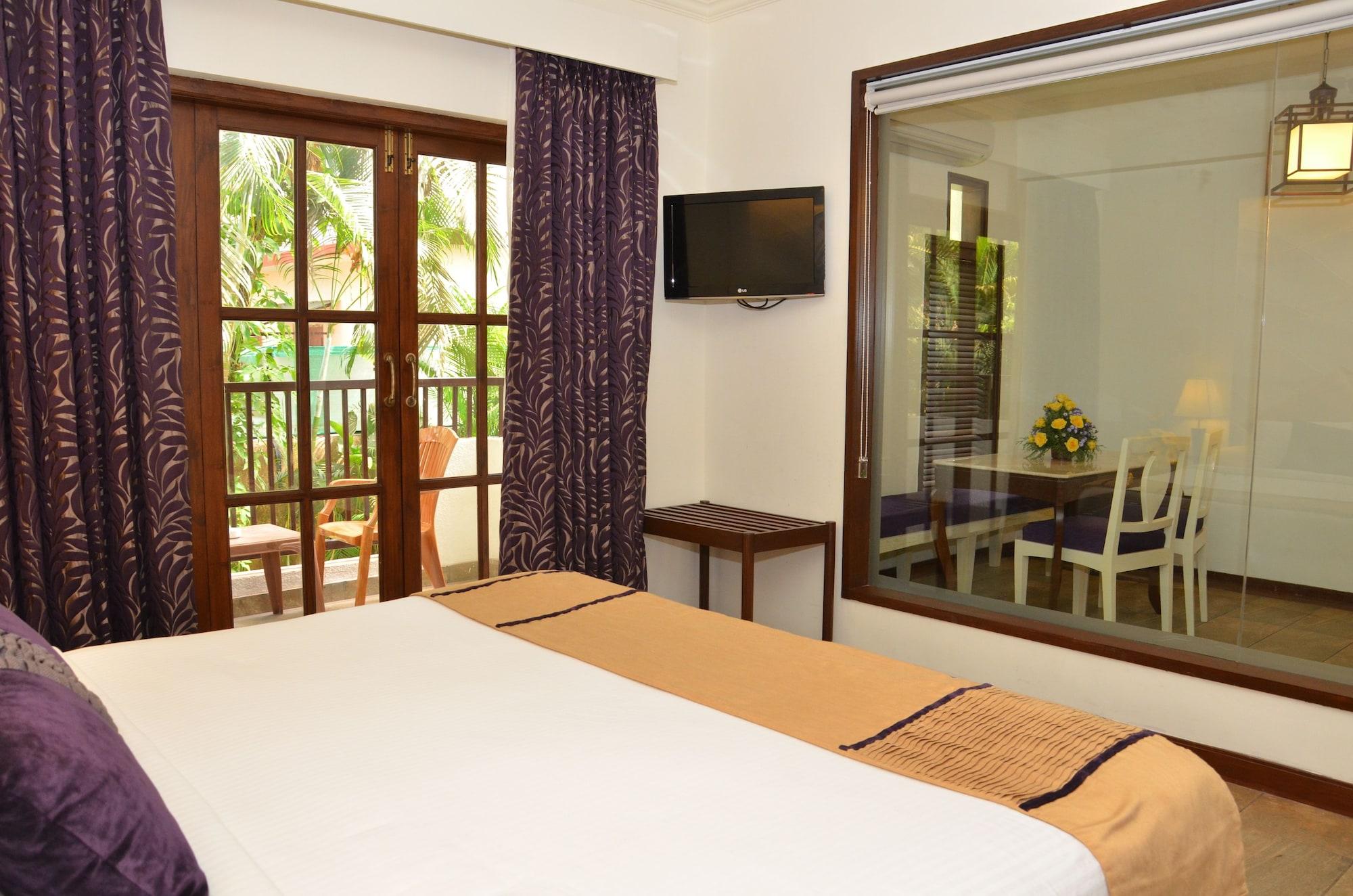 Sonesta Inns Beach Resort - Candolim Beach Exterior photo