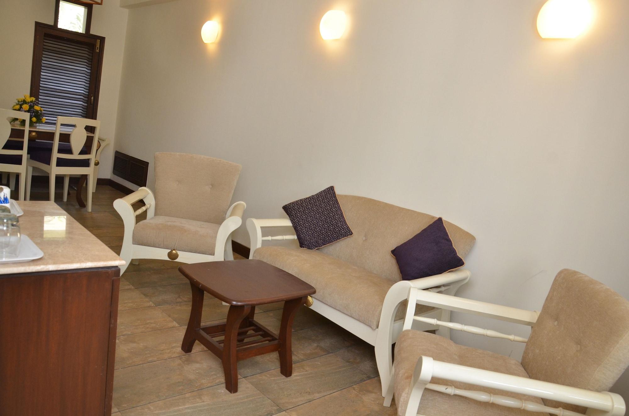 Sonesta Inns Beach Resort - Candolim Beach Exterior photo