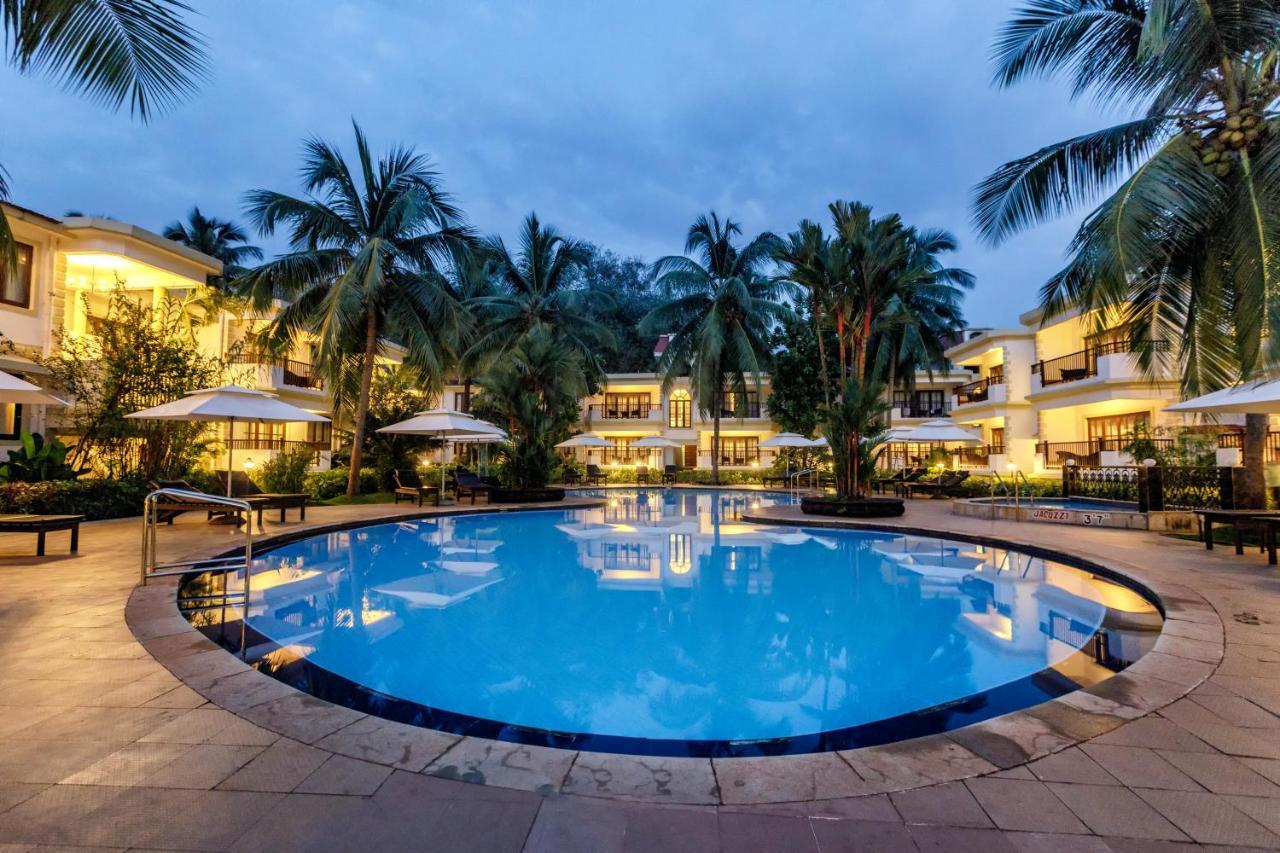 Sonesta Inns Beach Resort - Candolim Beach Exterior photo