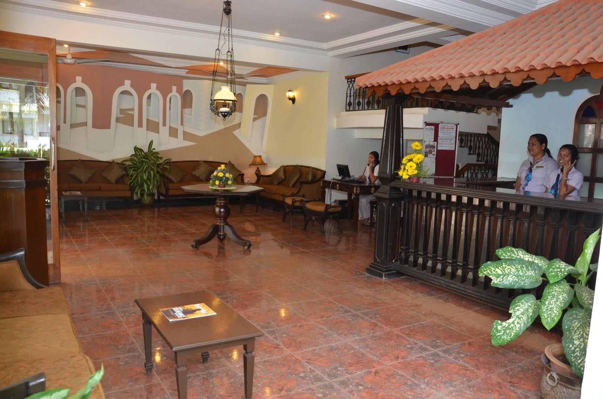 Sonesta Inns Beach Resort - Candolim Beach Exterior photo